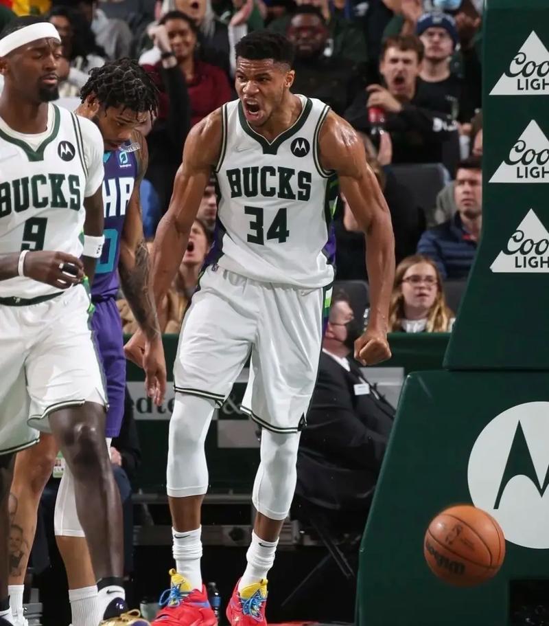 意媒：迪巴拉周二接受伤势检查，铁定无缘罗马本周两场比赛（意媒：迪巴拉周二接受伤情评估，确认缺席罗马本周两场比赛）