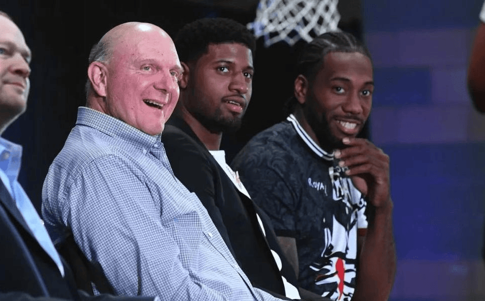 哈兰德速度冲垮整条防线（哈兰德飞速撕裂整条防线）