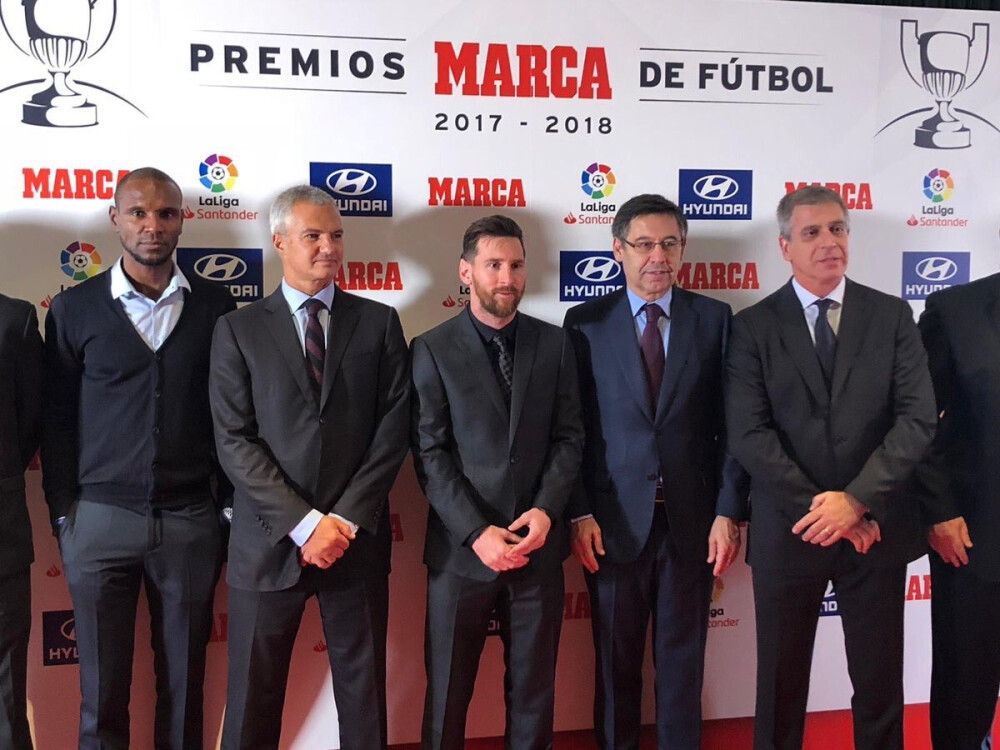 梅里诺：我努力适应了9号位；为小将们感到非常骄傲（梅里诺：全力适应中锋位置，为小将们倍感自豪）