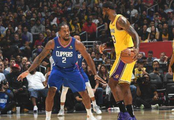 中超：武汉三镇2-0战胜上海申花