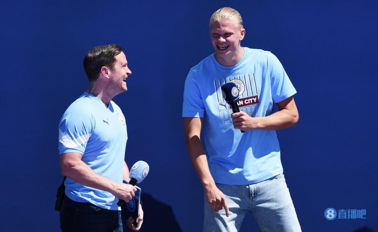 媒体人热议汪士钦染红：估计又得被网暴了，完全不像职业球员（媒体人评汪士钦红牌：恐再陷舆论风波，表现不够职业）