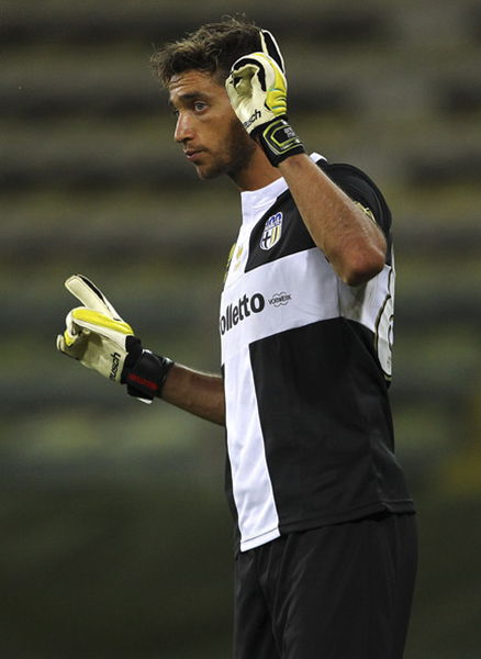 基恩：曼联球员接受采访像人机，我很高兴看到他们场上被拿捏（基恩炮轰曼联：球员受访如机器人，场上被对手拿捏让我很开心）