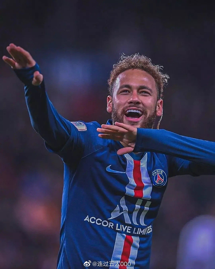 友谊赛半场：马斯图里破门，埃斯特旺扳平，巴西1-1突尼斯（友谊赛半场战报：马斯图里先拔头筹，埃斯特旺扳平，巴西暂1-1突尼斯）