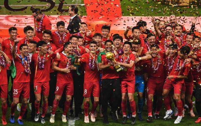 ESPN官宣圣诞大战球衣全新设计亮相（ESPN宣布圣诞大战新款球衣正式亮相）