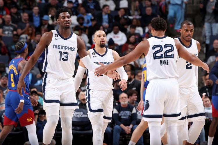 篮球篮网球队训练赛完成（篮网队训练赛圆满结束）