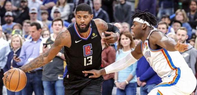 阿森纳曾4次在圣诞节前登顶，但也被曼市双雄四杀无缘夺冠（阿森纳曾四度圣诞前领跑，却被曼市双雄主客场双杀，终与冠军无缘）